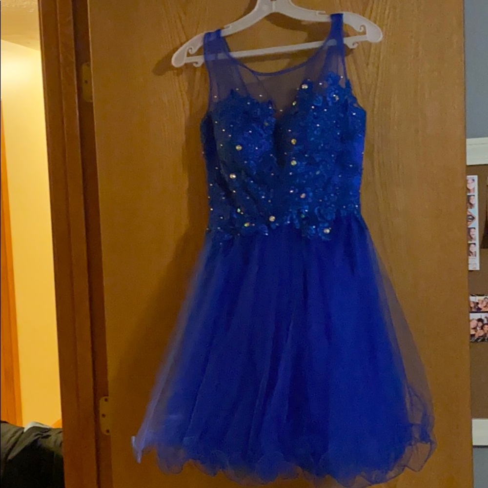 Short formal dress